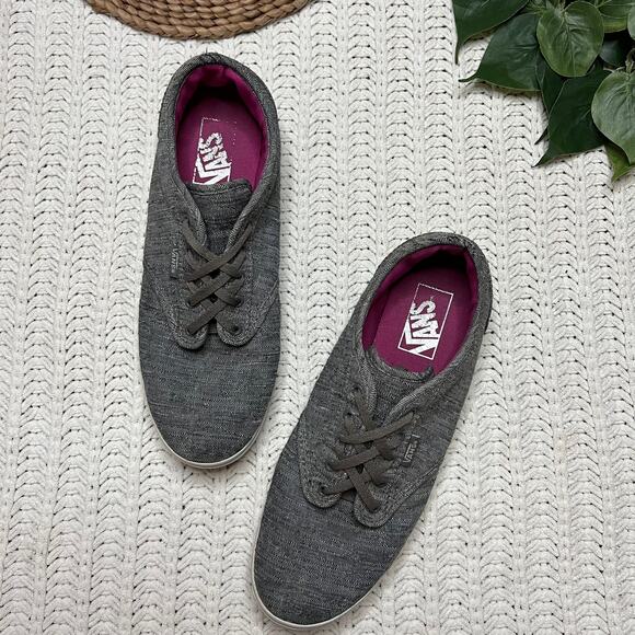 Vans| Woman’s lace up gray canvas low top sneakers - Picture 8 of 9